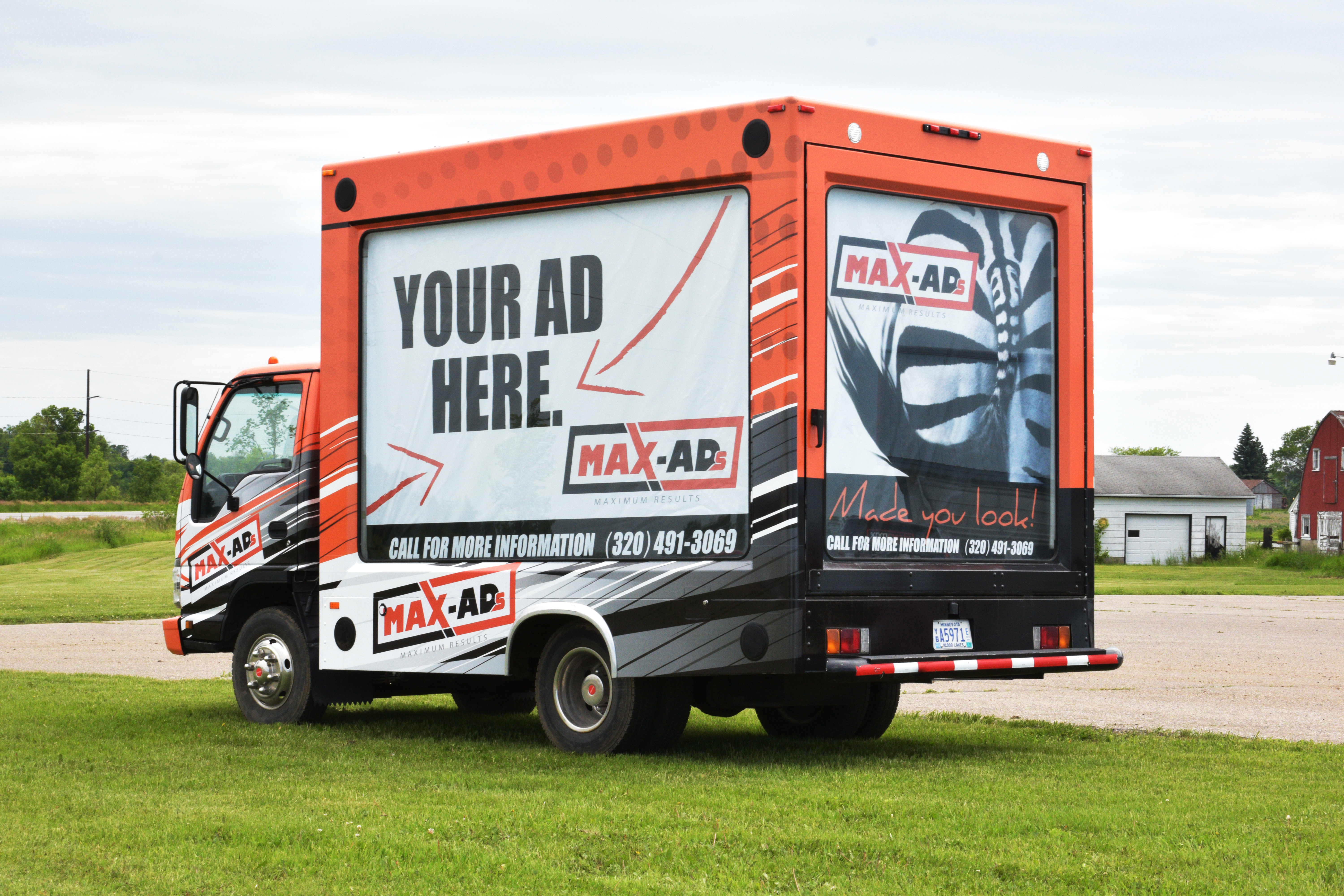 Max-Ads Truck